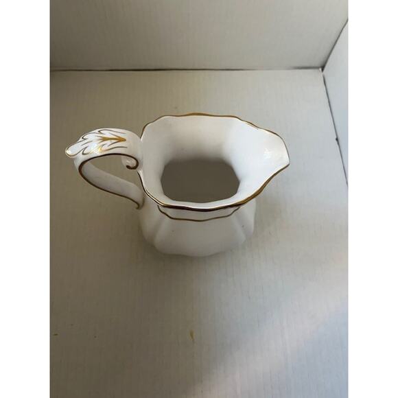 SPODE - Sheffield 16oz milk jug- Bone China - Made in England R568 - Picture 2 of 3